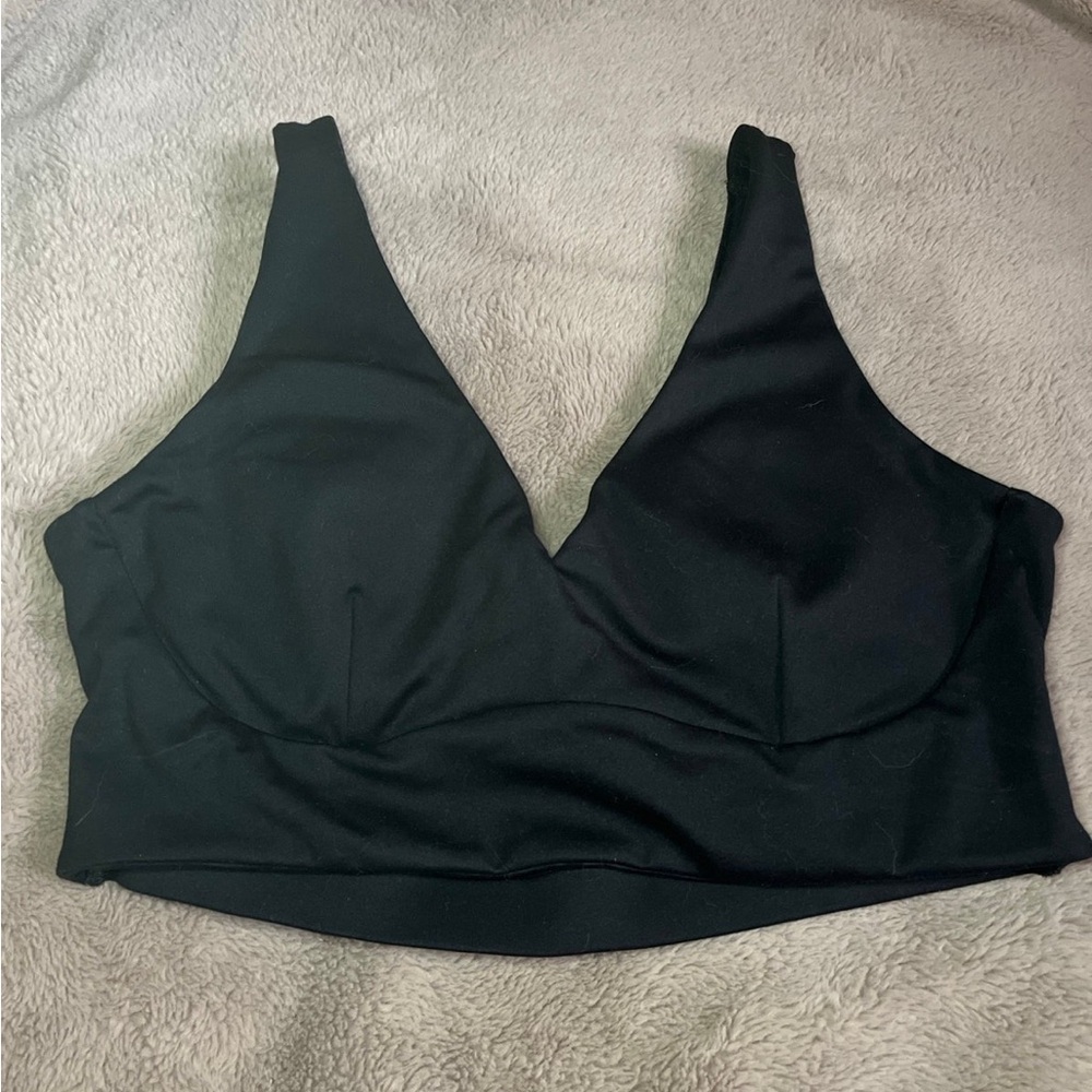 ❌SOLD❌ Victoria’s Secret Black Sports Bra Size L